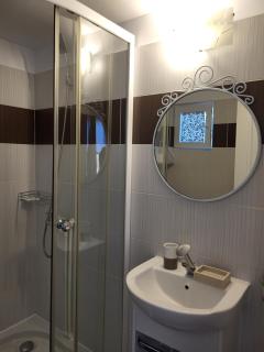 Alexandra House - 2