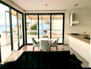 Luxurious Four Bedroom Beach Penthouse - Podstrana - 8