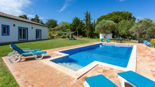 Luxury Villa With Pool in Vineyard Near the Beach - Porches - 0