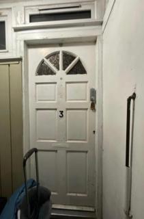 Arbnb Comfy Sleep Guest House Self Catering Private Bedrooms 60 pound per night per person - 3