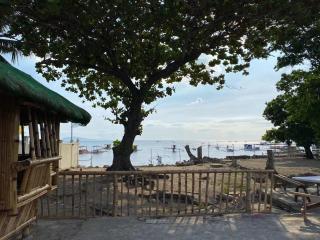Golden Kirins Beach Resort - 1