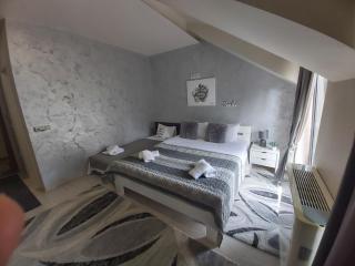 VonAmor Rooms - 5