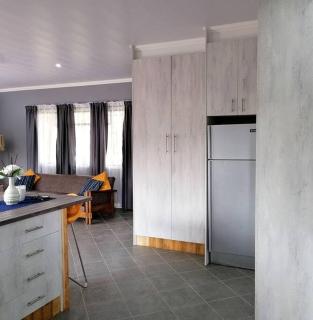 Greystoke - Furnished, self service apartment. - Springs - 5