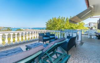 Apartment Roko (10m from the beach) - Pašman - 9
