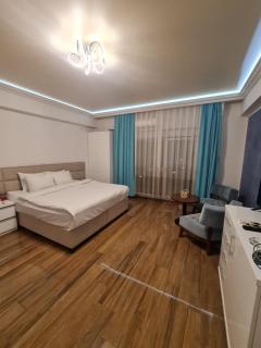Matic White Tower - 9