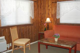 El Rancho Motel - 8