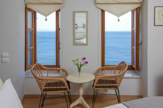 Arion Luxury Rooms and Suites - 2