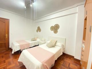 ZARAUTZ CENTRO Garaje-Parking-Free - 7