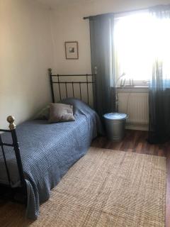 Gatehouse at unique farm, neighbour to yaks & emus - 3