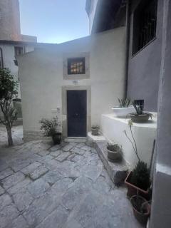 Mega House 2 - Catania - 7