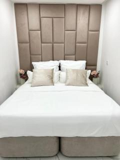 Luxrem-DE 1 Apartments - 8