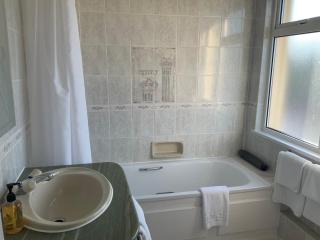 Marina Metro Hotel - Saint Helier Jersey - 2