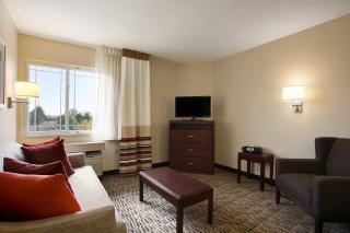 Suburban Studios Charlotte - Executive Park - 8