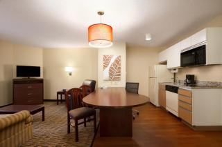 MainStay Suites Chicago Hoffman Estates - Hoffman Estates - 7