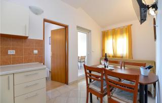 Pet Friendly Apartment - Starigrad-Paklenica - 7
