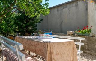 Pet Friendly Apartment - Starigrad-Paklenica - 2