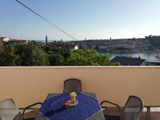 Stone house, beautiful view of historic old town. - 0