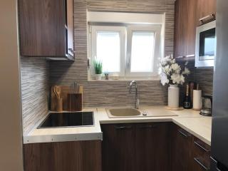 Charles Lux Apartments - 3