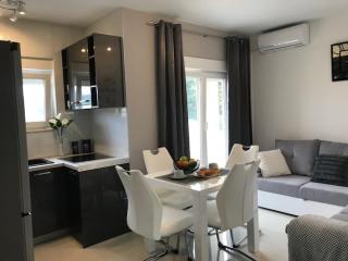 Charles Lux Apartments - Bibinje - 0