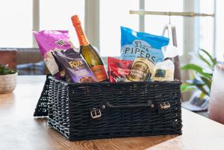 The Spa Chalet Scarborough Hot tub, pool, gym, beach location - 4