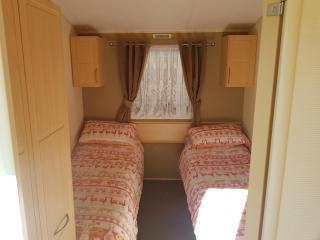 Caravan on Golden Gate Holiday Park - Kinmel Bay - 7
