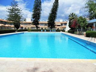 1bd in Palm Beach M1 with pool - 0