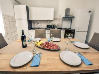 Holiday Home Laura by Interhome - Pridraga - 9