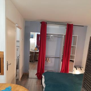 Duplex14h 1er étage jardinet 1 parking ou studio14B rdc terrasse sans parking - 5