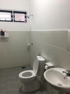 Fadi's Guesthouse at Bandar Baru Samariang - Kuching - 6