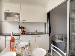 Apartment Les Héliades-2 by Interhome - 2