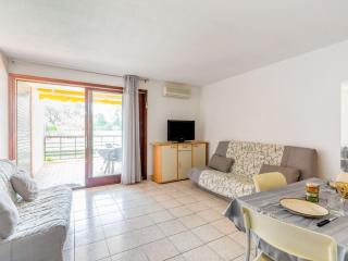 Apartment Les Caroubiers-2 by Interhome - Saint-Aygulf - 1