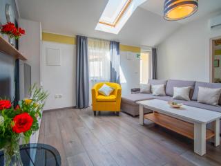 Holiday Home Veli by Interhome - Veli Brgud - 4