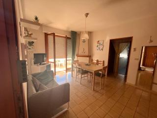 APPARTAMENTO ISIDE fronte spiaggia - 0