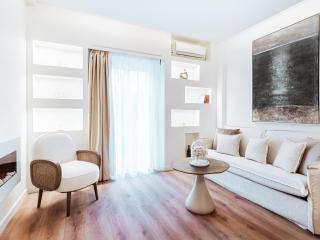 Luxury Apartment in the Heart of the City - 1BR - Athens - 4