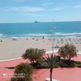 Espectacular apartamento en 1ª Línea de Playa - Benidorm - 9