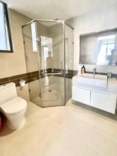 Biggest and luxurious 3brs Rivergate Residence - Ho Chi Minh - 1