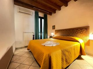 La Casa Gialla - Cagliari - 9