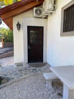 Beautiful Loft! Walk from the beach! - Tamarindo - 8