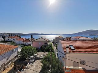 Villa Mala Vala #2 - Seeview - 120 qm - 3 SZ - max 6 Pers - Trogir - 7