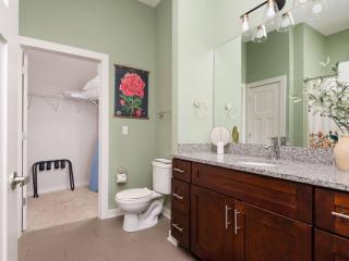 Music Row pearls with Vandy and Belmont at your doorstep - 1