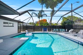 Luxurious Clearwater Retreat with Lanai and Pool! - 8