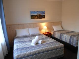 Grampians View Cottages and Units - Halls Gap - 5