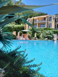 Boka Peaks Apartments - Gornji Orahovac - 1