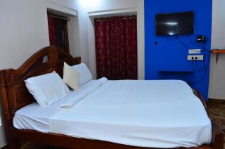 HILLINGTON COTTAGE - 9