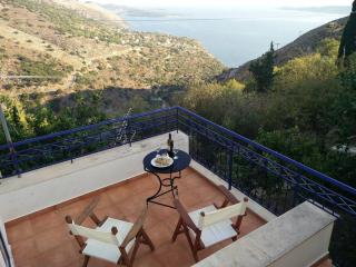 Traditional Sea View Vacation Home in Kourouklata - Fársa - 0