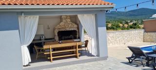 House Vallis Aurea - Povile - 3