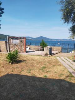 Independent villa with private beach on the lake - Bracciano - 6
