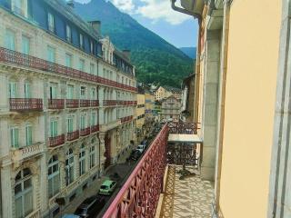 Appartement Centre-Ville 4/6 Pers, 3e Étage, Cuisine Équipée, Parking Gratuit, Linge en Supplément - FR-1-234-228 - Cauterets - 2