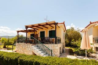 Dukes Poolside Houses - 6