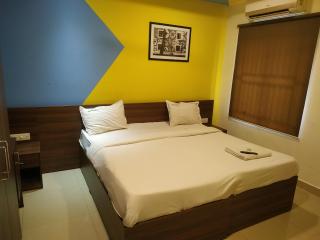 Kadavil Suites Rooms and Apartments Edappally - 8